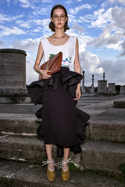 Look 14